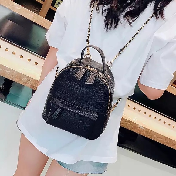 🔥RESTOCKED🔥Mini Leather Backpack Chain Purse - Picture 3 of 6